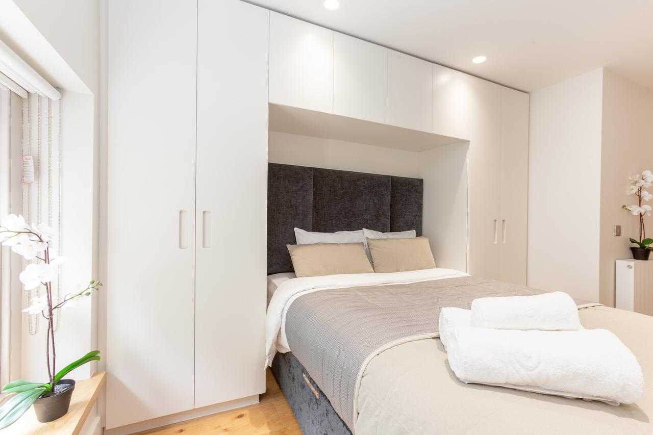 Fitzrovia - Soho - Private * Londra